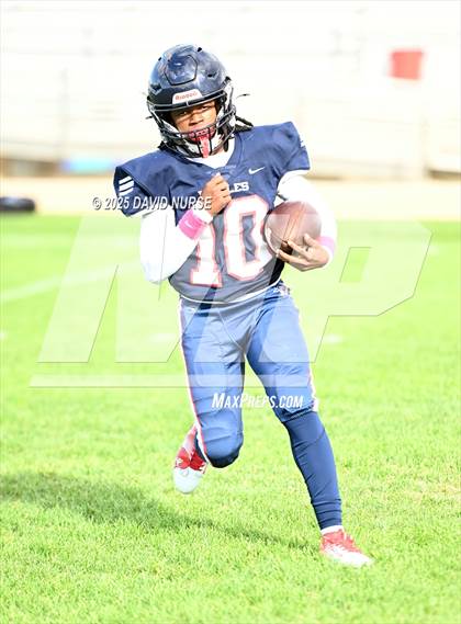 Thumbnail 3 in FR: Quartz Hill @ Lancaster photogallery.