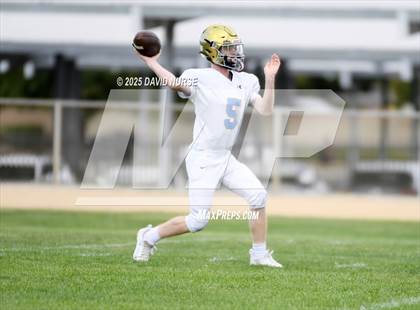 Thumbnail 3 in FR: Quartz Hill @ Lancaster photogallery.