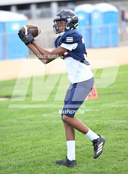 Thumbnail 3 in FR: Quartz Hill @ Lancaster photogallery.