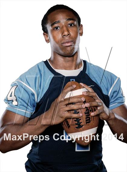 Thumbnail 3 in Centreville (2014 Preseason Top 25 Photo Shoot) photogallery.