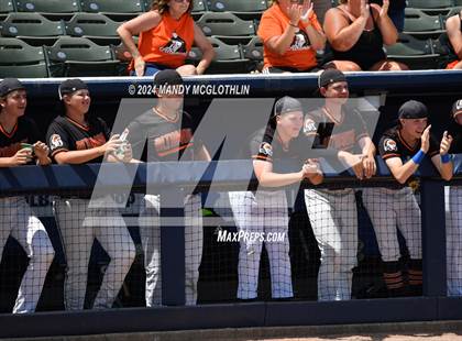 Thumbnail 2 in Altamont vs. Gibson City-Melvin-Sibley (IHSA 1A Semifinal) photogallery.