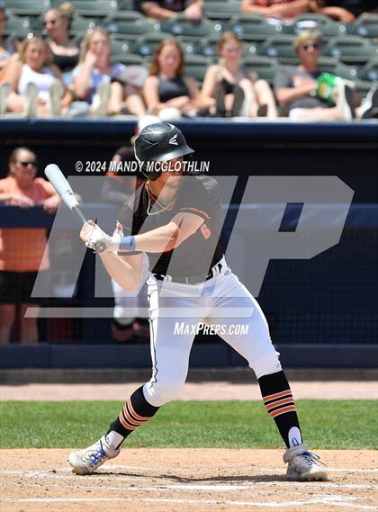 Thumbnail 2 in Altamont vs. Gibson City-Melvin-Sibley (IHSA 1A Semifinal) photogallery.