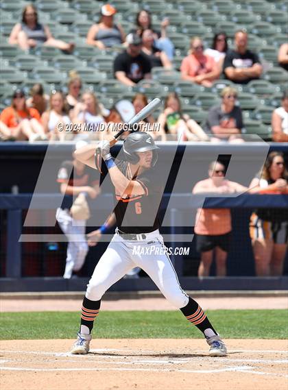 Thumbnail 1 in Altamont vs. Gibson City-Melvin-Sibley (IHSA 1A Semifinal) photogallery.