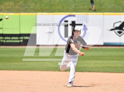 Thumbnail 1 in Altamont vs. Gibson City-Melvin-Sibley (IHSA 1A Semifinal) photogallery.