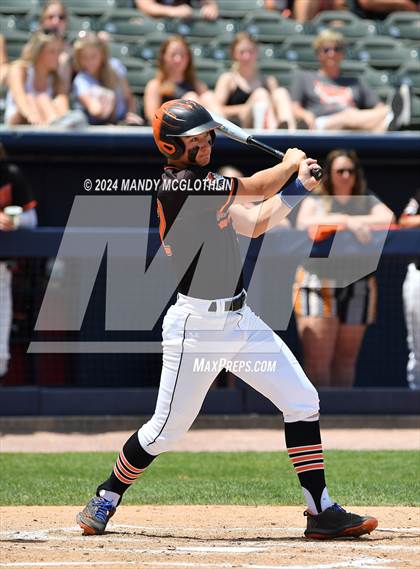 Thumbnail 3 in Altamont vs. Gibson City-Melvin-Sibley (IHSA 1A Semifinal) photogallery.