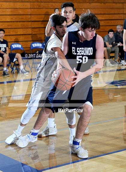 Thumbnail 3 in South El Monte vs El Segundo (Cal High Tournament) photogallery.