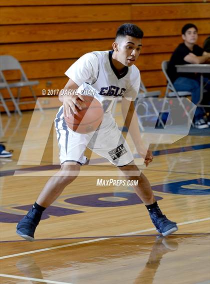 Thumbnail 3 in South El Monte vs El Segundo (Cal High Tournament) photogallery.