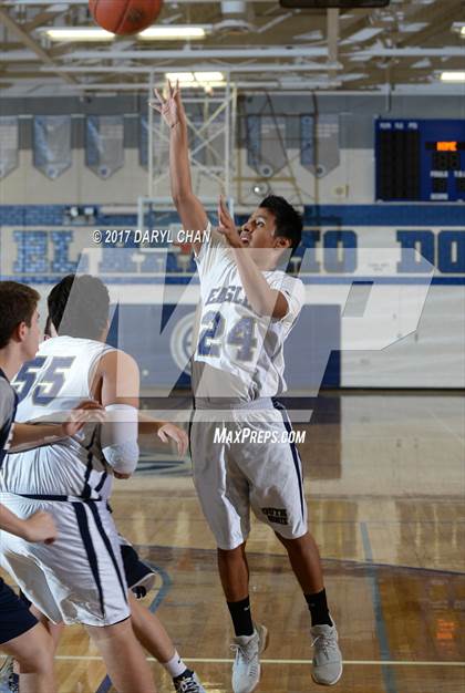 Thumbnail 1 in South El Monte vs El Segundo (Cal High Tournament) photogallery.