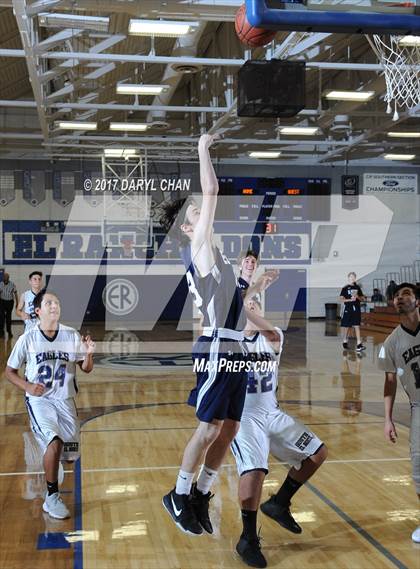 Thumbnail 2 in South El Monte vs El Segundo (Cal High Tournament) photogallery.