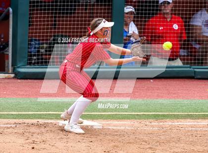Thumbnail 2 in Grandview vs. Coahoma (UIL 3A Softball Final) photogallery.