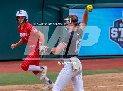 Thumbnail 1 in Grandview vs. Coahoma (UIL 3A Softball Final) photogallery.