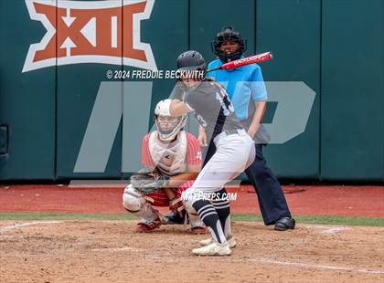 Thumbnail 1 in Grandview vs. Coahoma (UIL 3A Softball Final) photogallery.