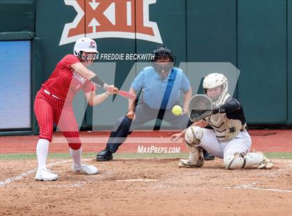 Thumbnail 1 in Grandview vs. Coahoma (UIL 3A Softball Final) photogallery.