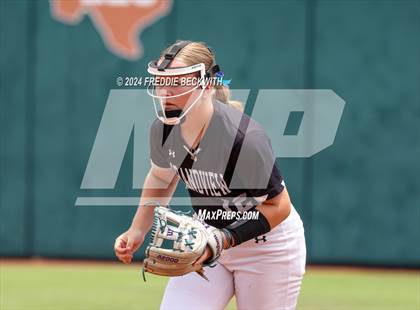Thumbnail 3 in Grandview vs. Coahoma (UIL 3A Softball Final) photogallery.