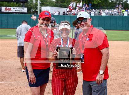 Thumbnail 1 in Grandview vs. Coahoma (UIL 3A Softball Final) photogallery.