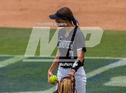 Thumbnail 1 in Grandview vs. Coahoma (UIL 3A Softball Final) photogallery.