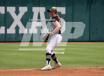 Thumbnail 3 in Grandview vs. Coahoma (UIL 3A Softball Final) photogallery.