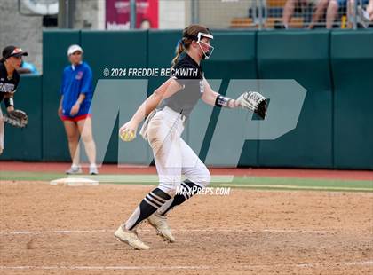 Thumbnail 1 in Grandview vs. Coahoma (UIL 3A Softball Final) photogallery.