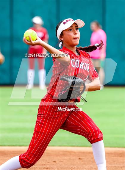 Thumbnail 3 in Grandview vs. Coahoma (UIL 3A Softball Final) photogallery.