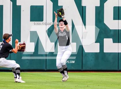 Thumbnail 2 in Grandview vs. Coahoma (UIL 3A Softball Final) photogallery.