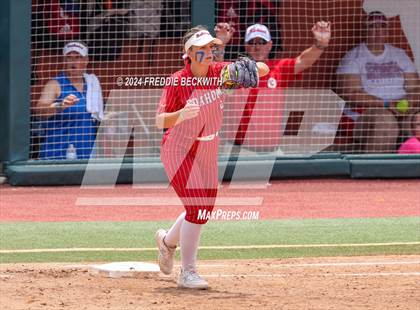 Thumbnail 3 in Grandview vs. Coahoma (UIL 3A Softball Final) photogallery.