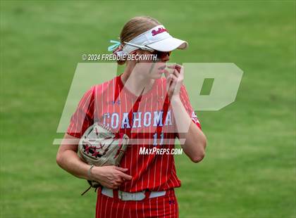 Thumbnail 3 in Grandview vs. Coahoma (UIL 3A Softball Final) photogallery.