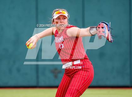 Thumbnail 3 in Grandview vs. Coahoma (UIL 3A Softball Final) photogallery.