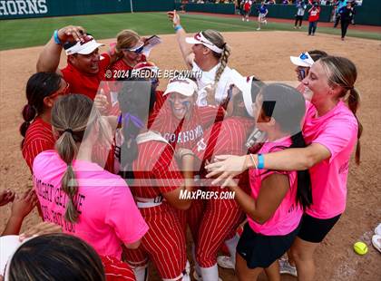Thumbnail 1 in Grandview vs. Coahoma (UIL 3A Softball Final) photogallery.