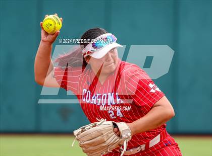 Thumbnail 1 in Grandview vs. Coahoma (UIL 3A Softball Final) photogallery.