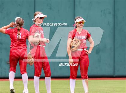 Thumbnail 2 in Grandview vs. Coahoma (UIL 3A Softball Final) photogallery.