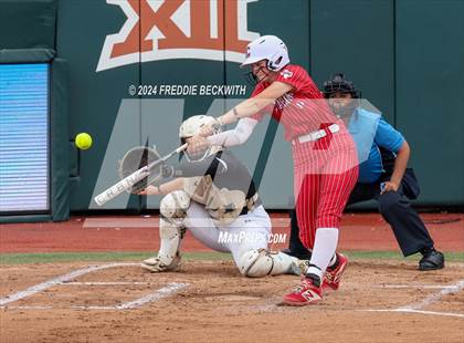 Thumbnail 3 in Grandview vs. Coahoma (UIL 3A Softball Final) photogallery.