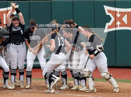 Thumbnail 2 in Grandview vs. Coahoma (UIL 3A Softball Final) photogallery.