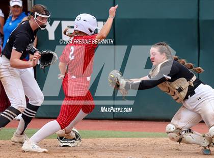 Thumbnail 3 in Grandview vs. Coahoma (UIL 3A Softball Final) photogallery.