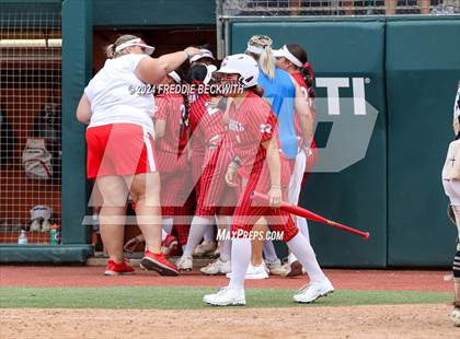 Thumbnail 1 in Grandview vs. Coahoma (UIL 3A Softball Final) photogallery.
