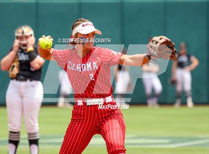 Thumbnail 3 in Grandview vs. Coahoma (UIL 3A Softball Final) photogallery.