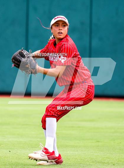 Thumbnail 1 in Grandview vs. Coahoma (UIL 3A Softball Final) photogallery.