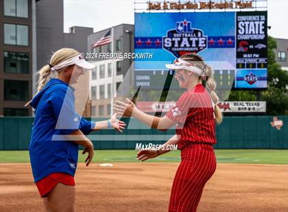 Thumbnail 1 in Grandview vs. Coahoma (UIL 3A Softball Final) photogallery.