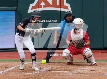 Thumbnail 1 in Grandview vs. Coahoma (UIL 3A Softball Final) photogallery.