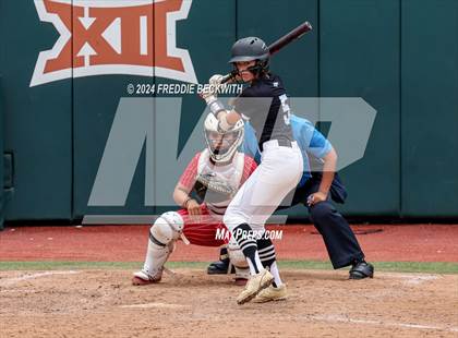 Thumbnail 1 in Grandview vs. Coahoma (UIL 3A Softball Final) photogallery.
