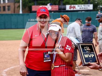 Thumbnail 3 in Grandview vs. Coahoma (UIL 3A Softball Final) photogallery.
