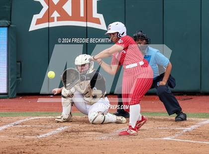 Thumbnail 1 in Grandview vs. Coahoma (UIL 3A Softball Final) photogallery.