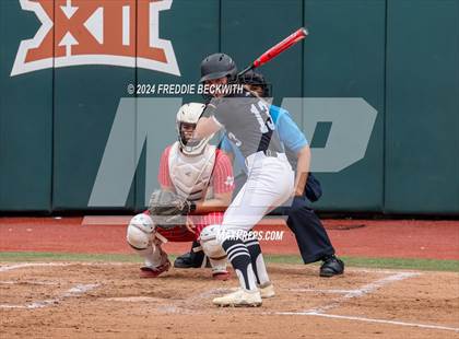 Thumbnail 2 in Grandview vs. Coahoma (UIL 3A Softball Final) photogallery.