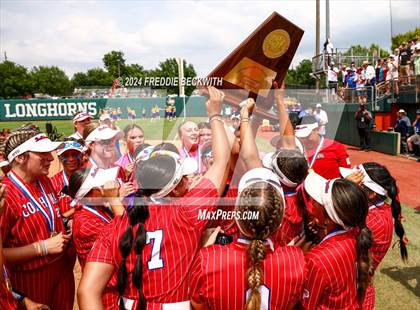 Thumbnail 1 in Grandview vs. Coahoma (UIL 3A Softball Final) photogallery.