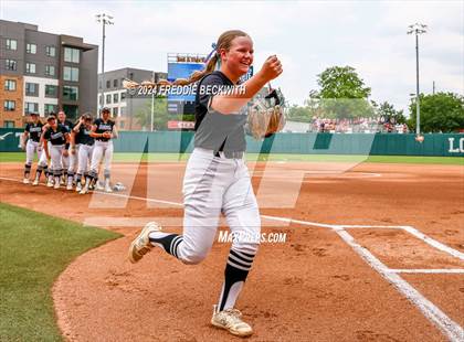 Thumbnail 1 in Grandview vs. Coahoma (UIL 3A Softball Final) photogallery.