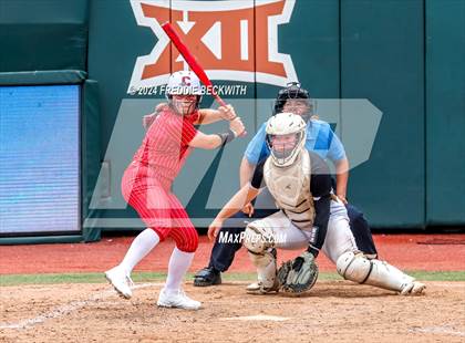 Thumbnail 1 in Grandview vs. Coahoma (UIL 3A Softball Final) photogallery.