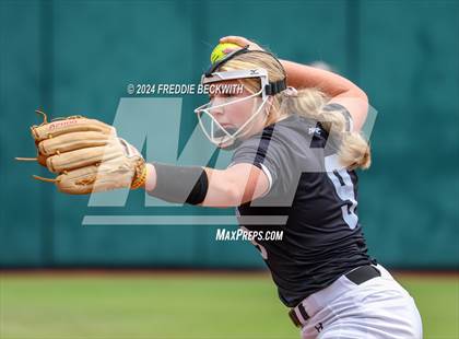 Thumbnail 3 in Grandview vs. Coahoma (UIL 3A Softball Final) photogallery.
