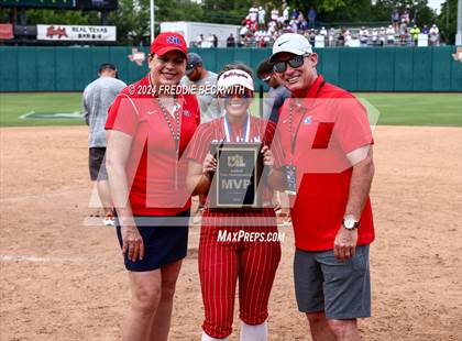 Thumbnail 2 in Grandview vs. Coahoma (UIL 3A Softball Final) photogallery.