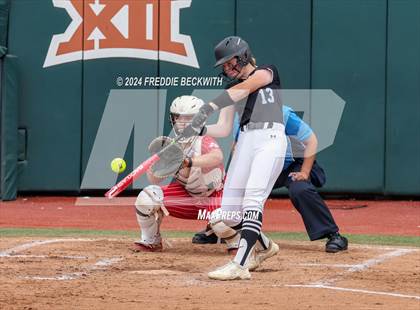Thumbnail 3 in Grandview vs. Coahoma (UIL 3A Softball Final) photogallery.
