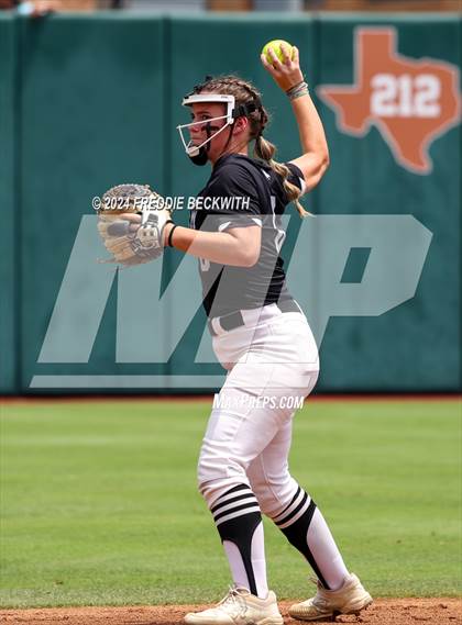 Thumbnail 2 in Grandview vs. Coahoma (UIL 3A Softball Final) photogallery.