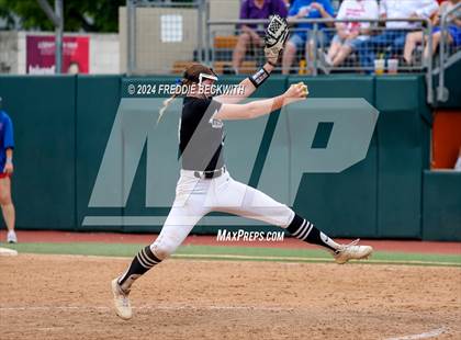 Thumbnail 3 in Grandview vs. Coahoma (UIL 3A Softball Final) photogallery.